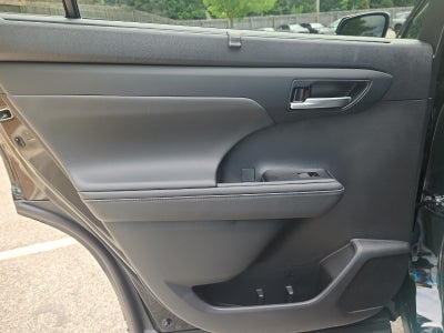 2026 Toyota Highlander 4DR AWD XLE