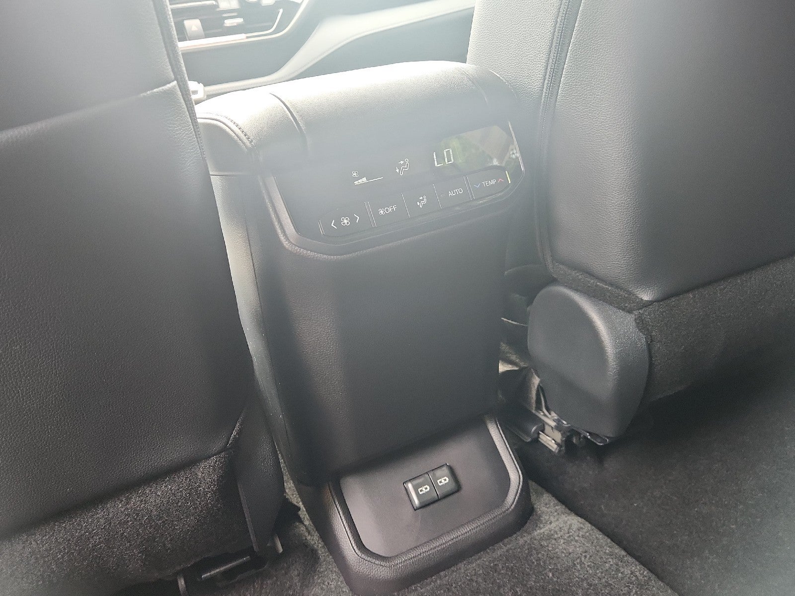 2026 Toyota Highlander 4DR AWD XLE