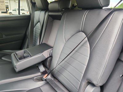 2026 Toyota Highlander 4DR AWD XLE