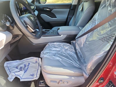 2026 Toyota Highlander XLE