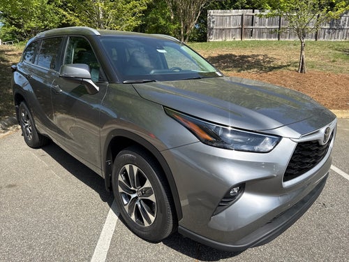 2026 Toyota Highlander 4DR AWD XLE
