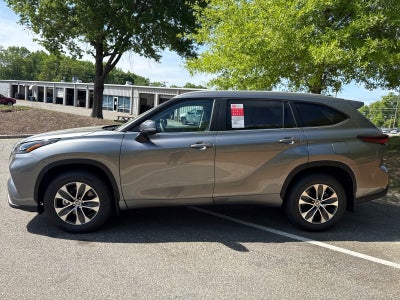 2026 Toyota Highlander 4DR AWD XLE