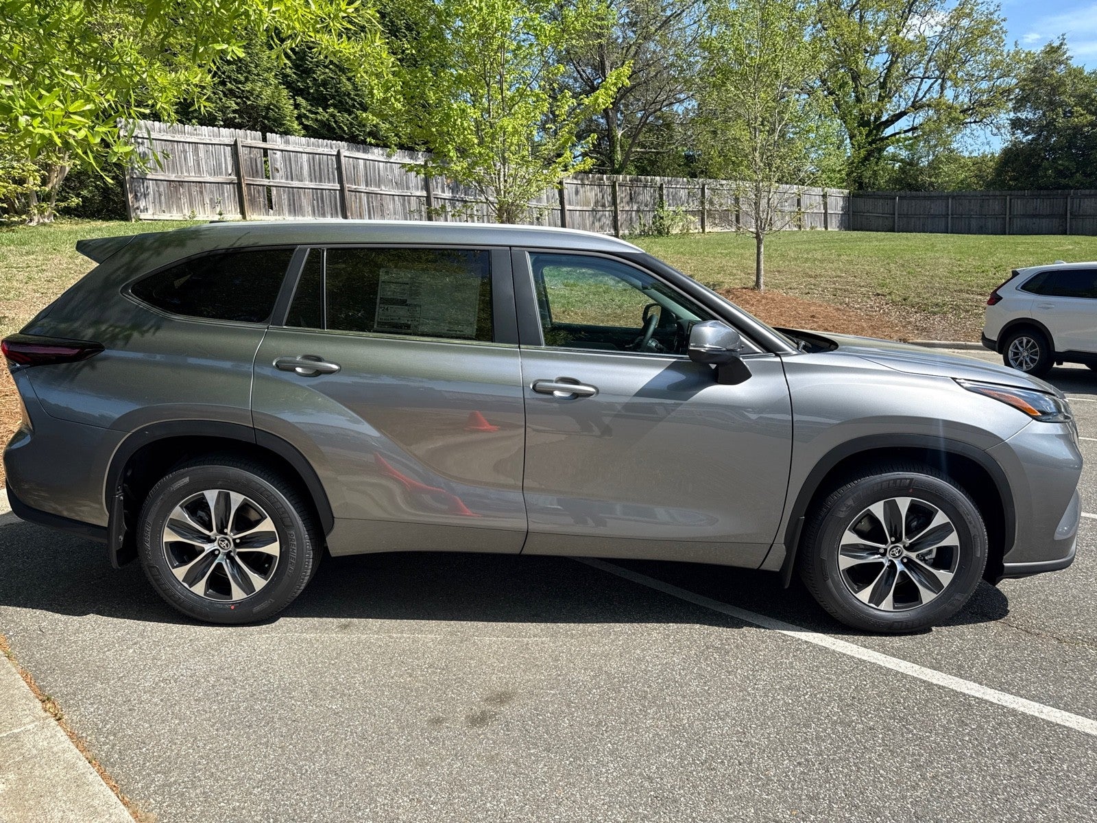 2026 Toyota Highlander 4DR AWD XLE