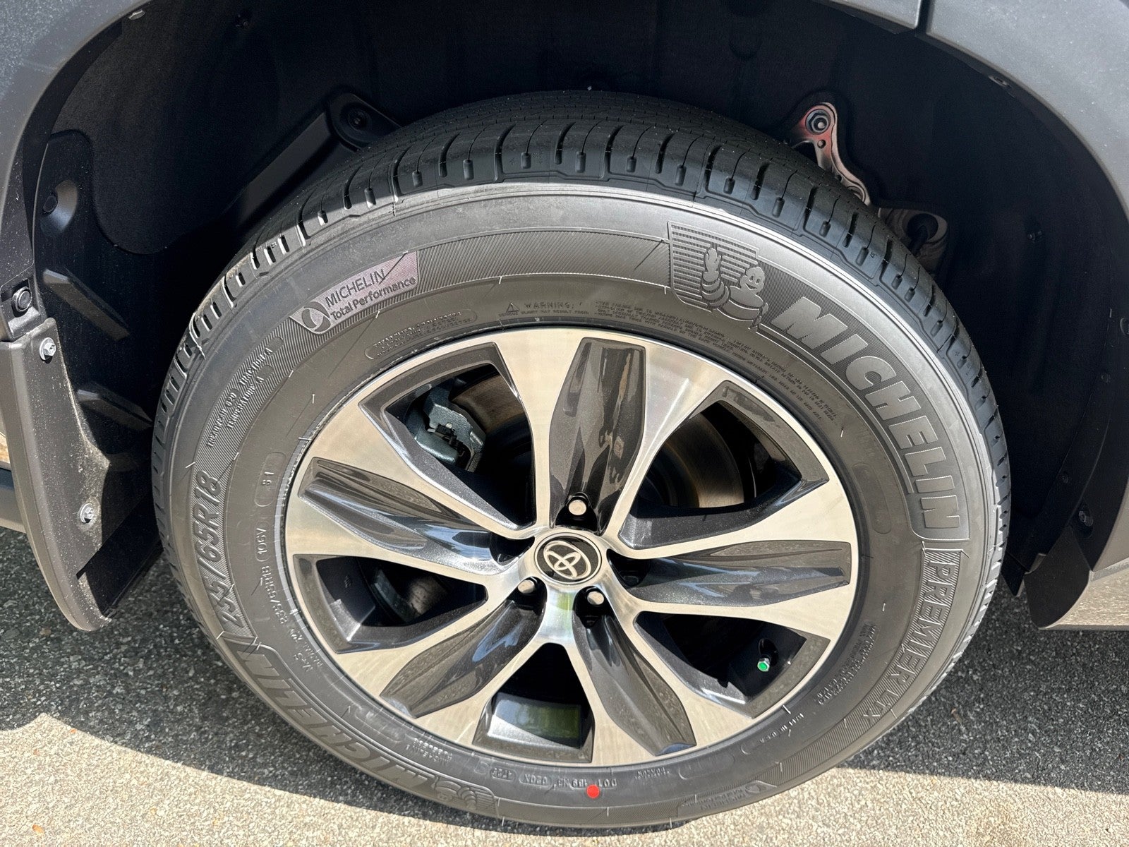 2026 Toyota Highlander 4DR AWD XLE