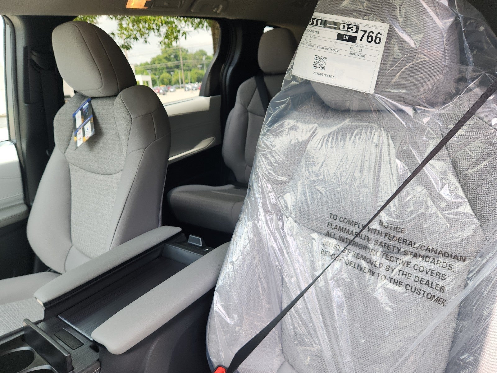 2026 Toyota Sienna 4DR AWD 8P LE