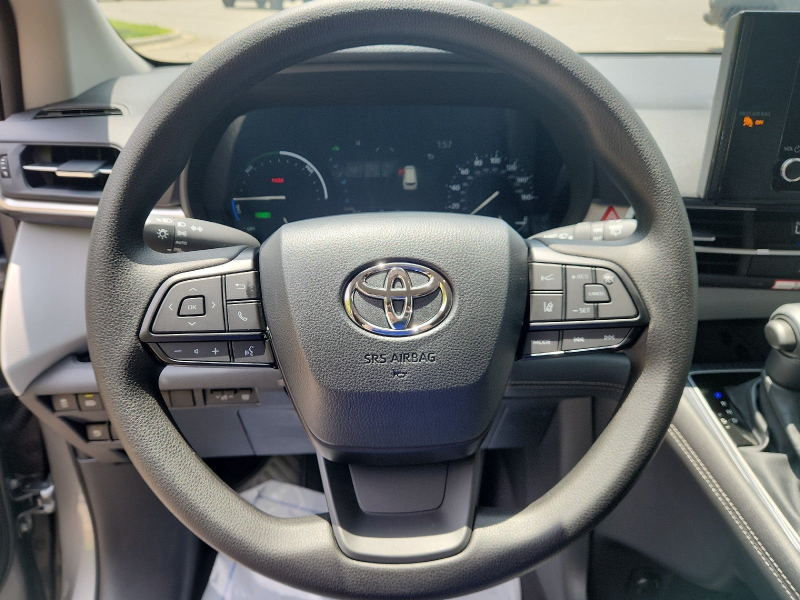 2026 Toyota Sienna 4DR AWD 8P LE