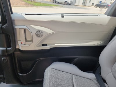 2026 Toyota Sienna 4DR AWD 8P LE