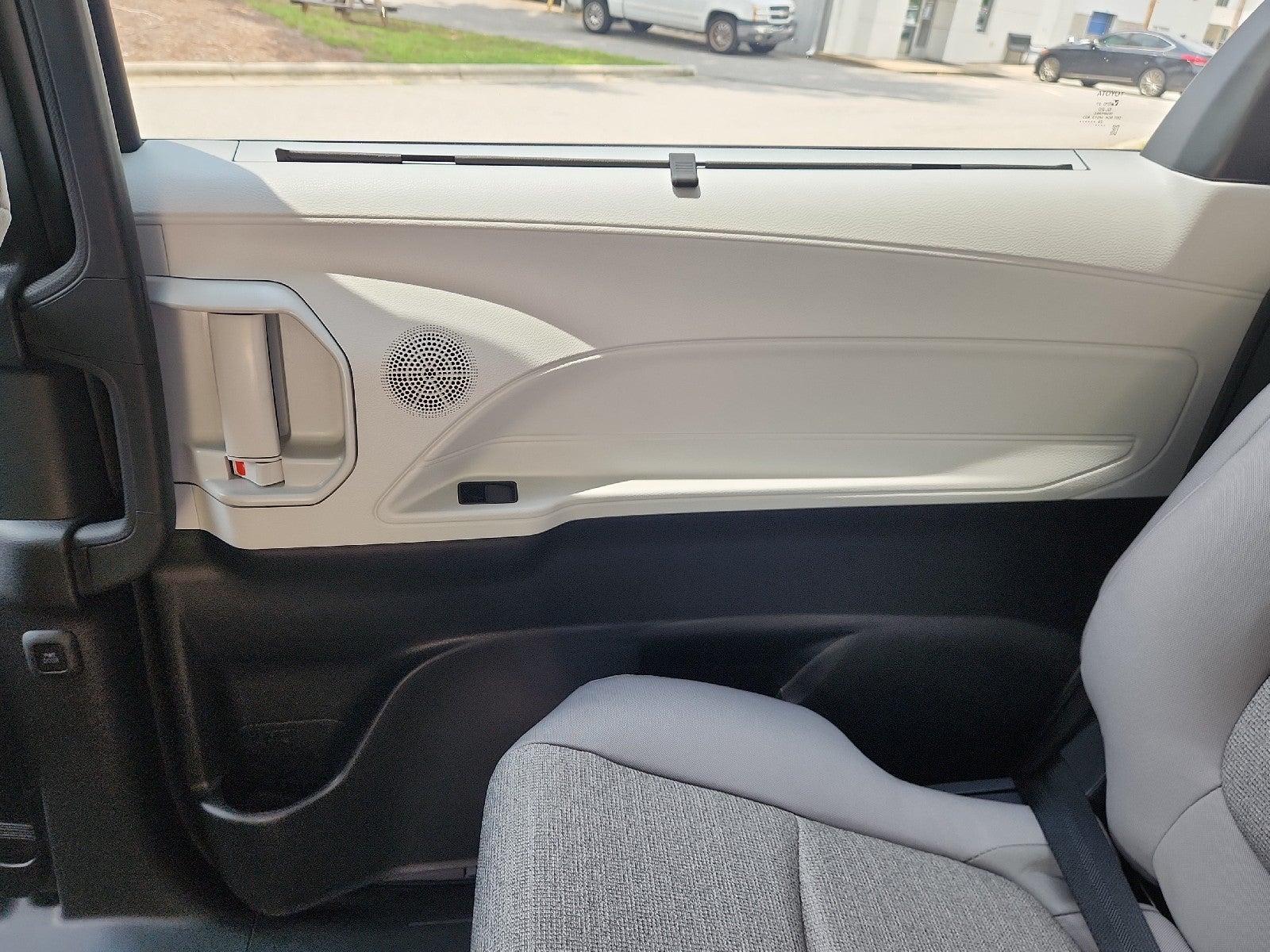 2026 Toyota Sienna 4DR AWD 8P LE