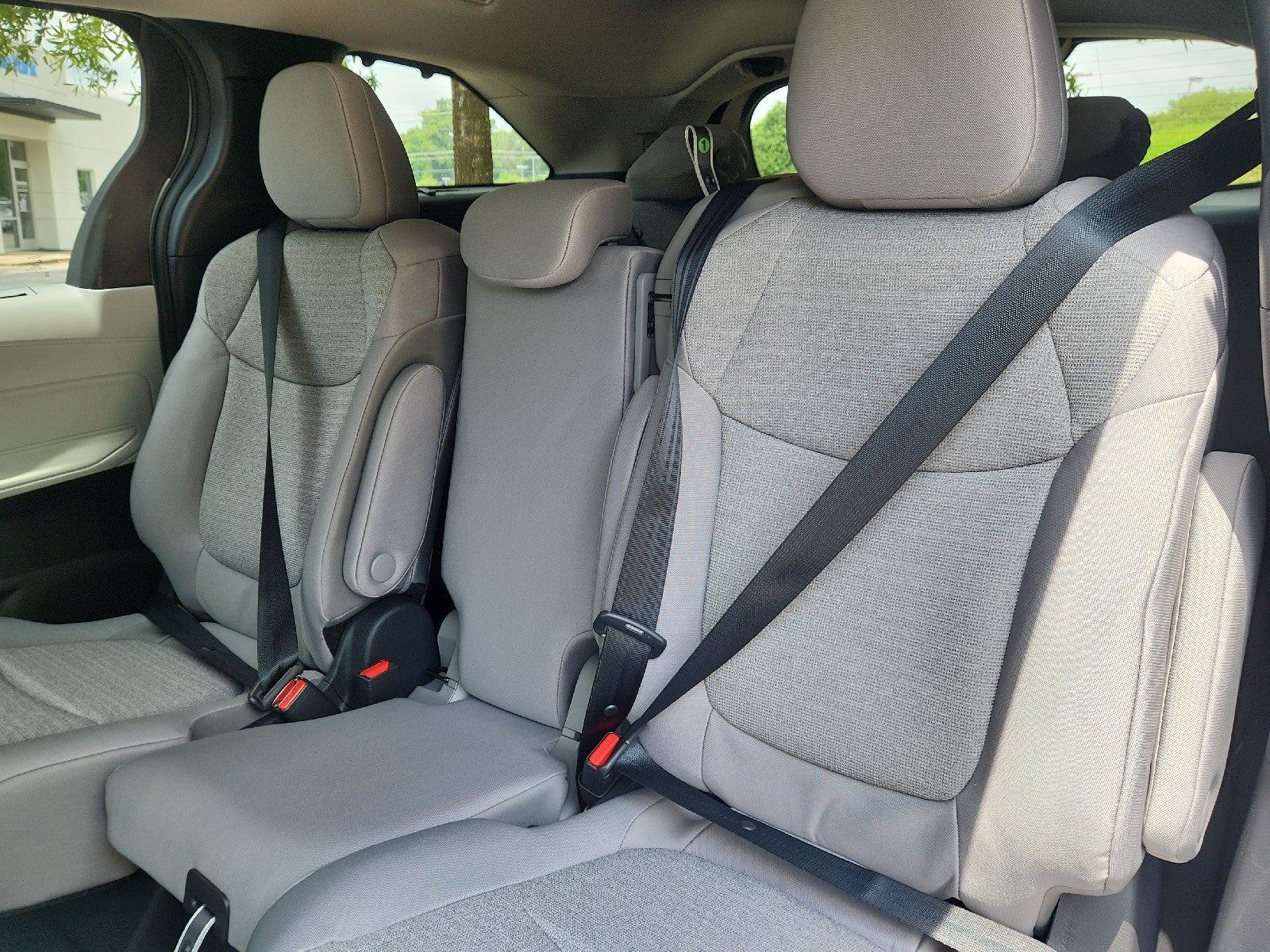 2026 Toyota Sienna 4DR AWD 8P LE