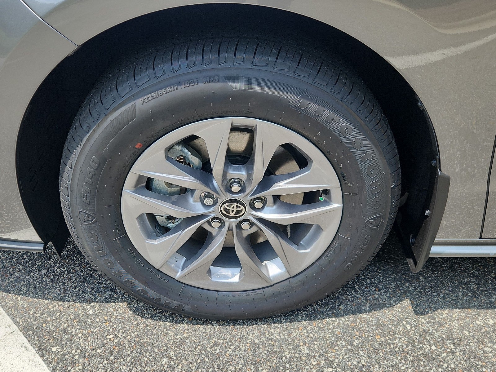 2026 Toyota Sienna 4DR AWD 8P LE