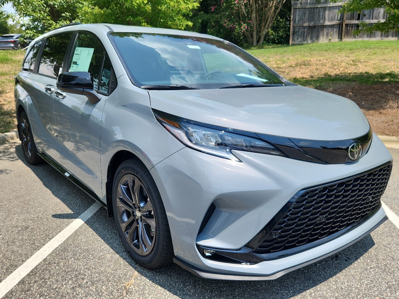2026 Toyota Sienna 4DR FWD 7P XSE