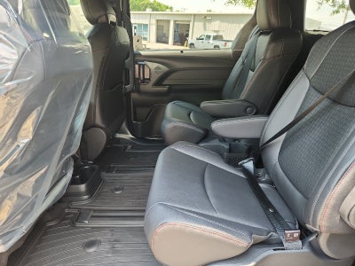2026 Toyota Sienna 4DR FWD 7P XSE