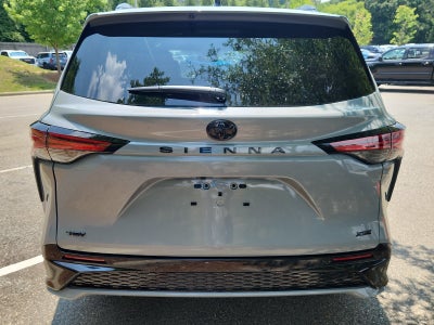 2026 Toyota Sienna 4DR FWD 7P XSE