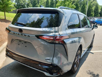 2026 Toyota Sienna 4DR FWD 7P XSE