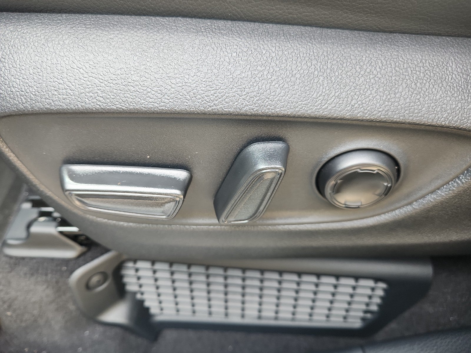 2026 Toyota Sienna 4DR FWD 7P LIMITED