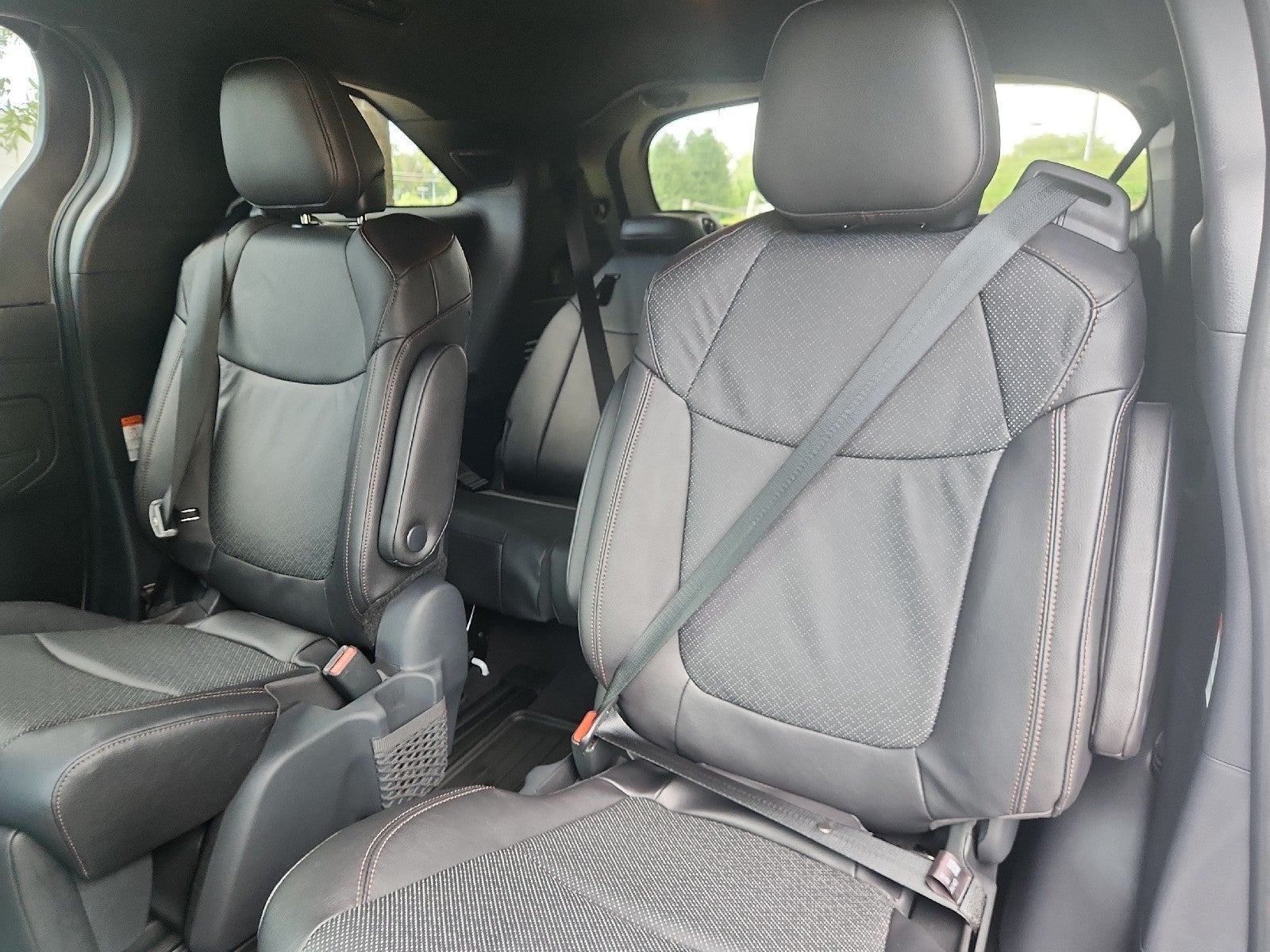 2026 Toyota Sienna 4DR FWD 7P LIMITED