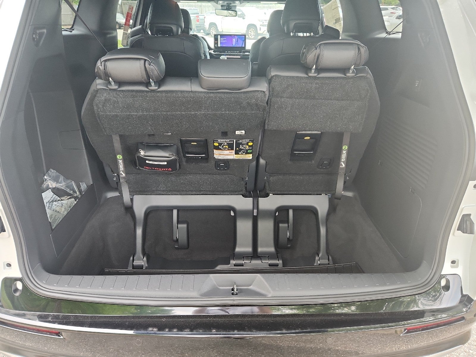 2026 Toyota Sienna 4DR FWD 7P LIMITED