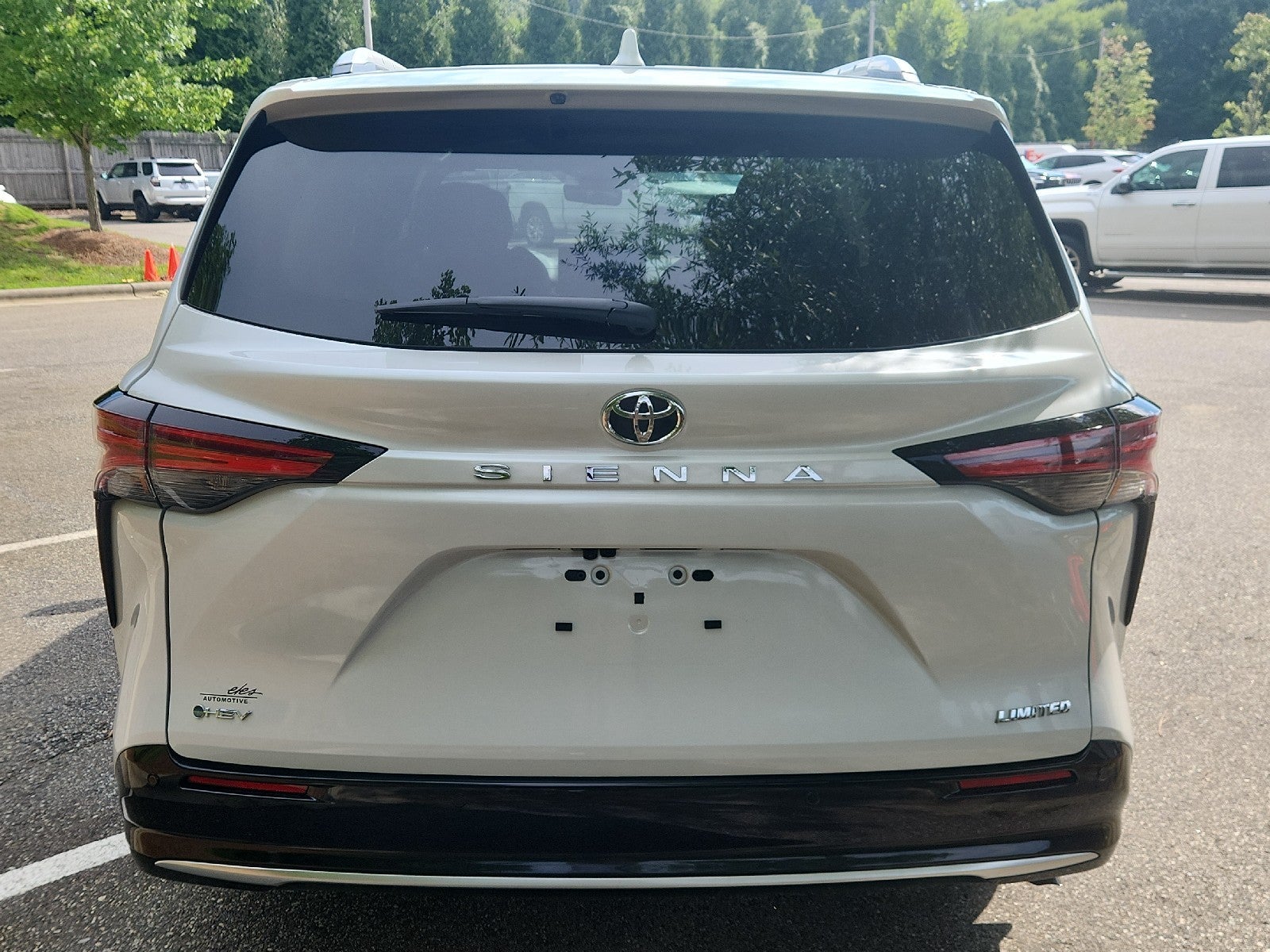 2026 Toyota Sienna 4DR FWD 7P LIMITED