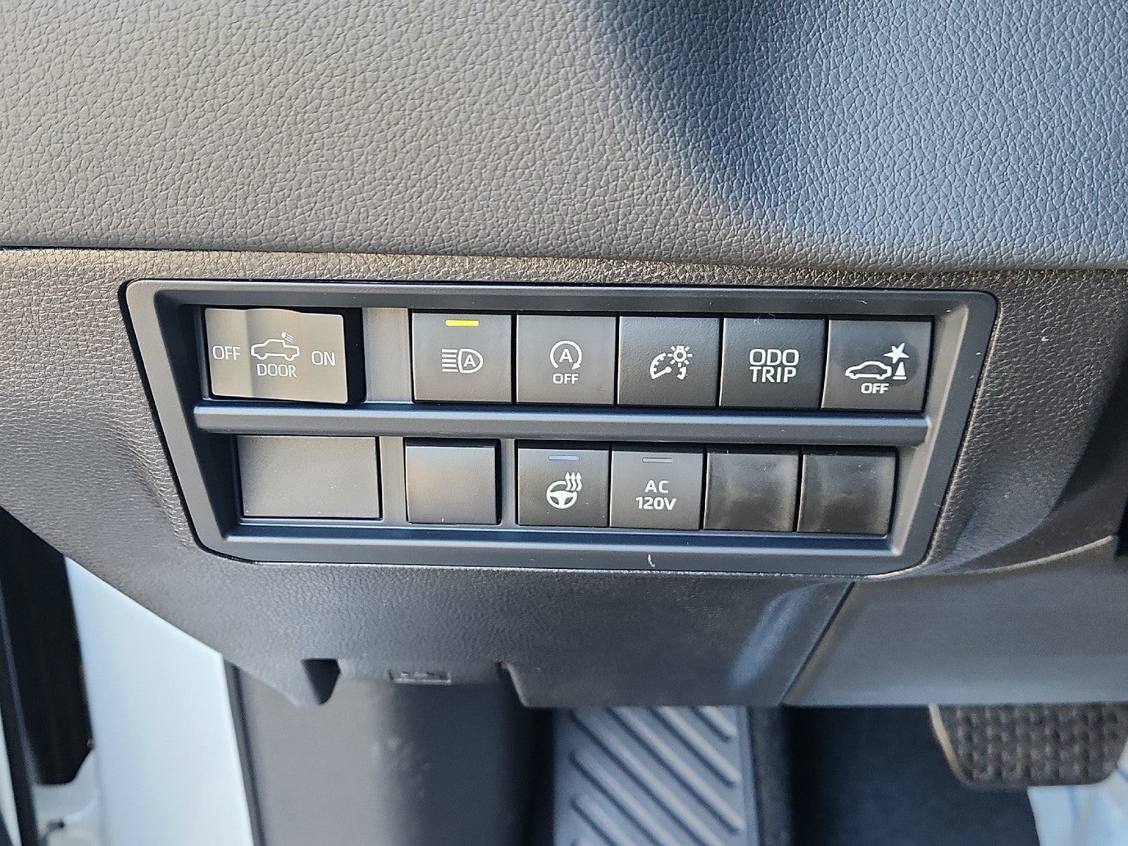 2026 Toyota Tundra 4WD 4WD CREW LIMITED 6.5