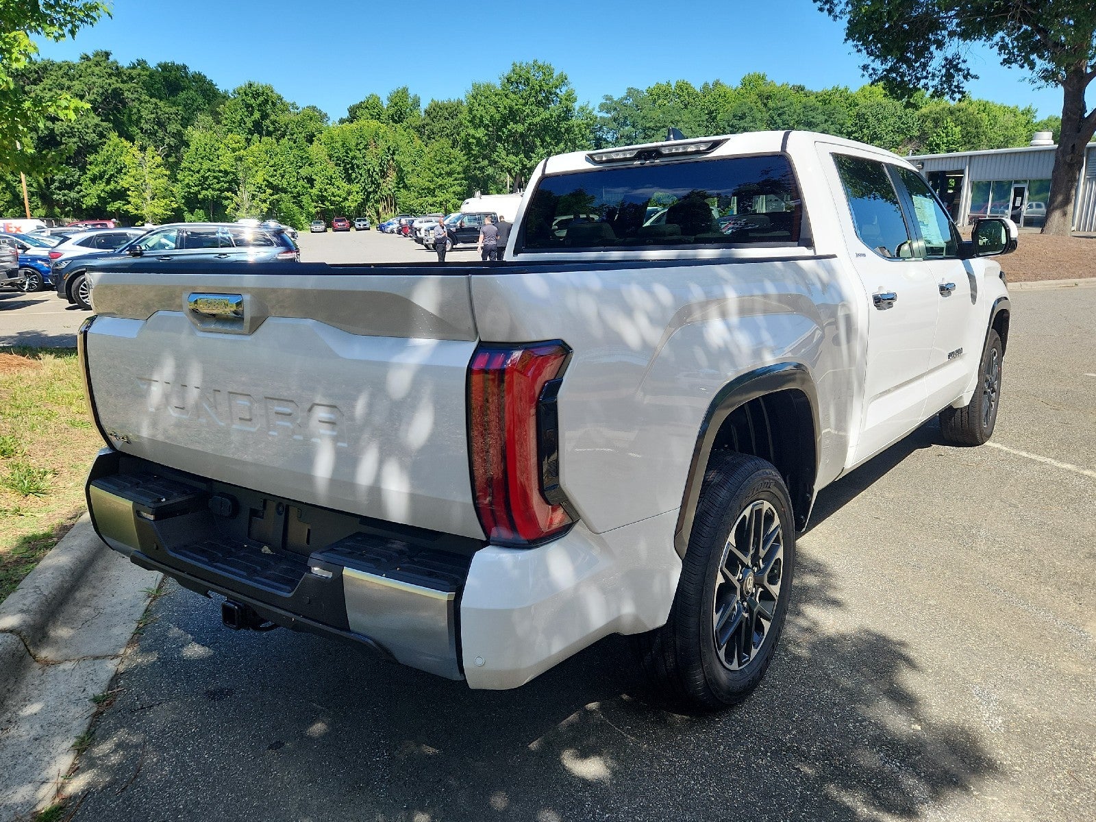 2026 Toyota Tundra 4WD 4WD CREW LIMITED 6.5