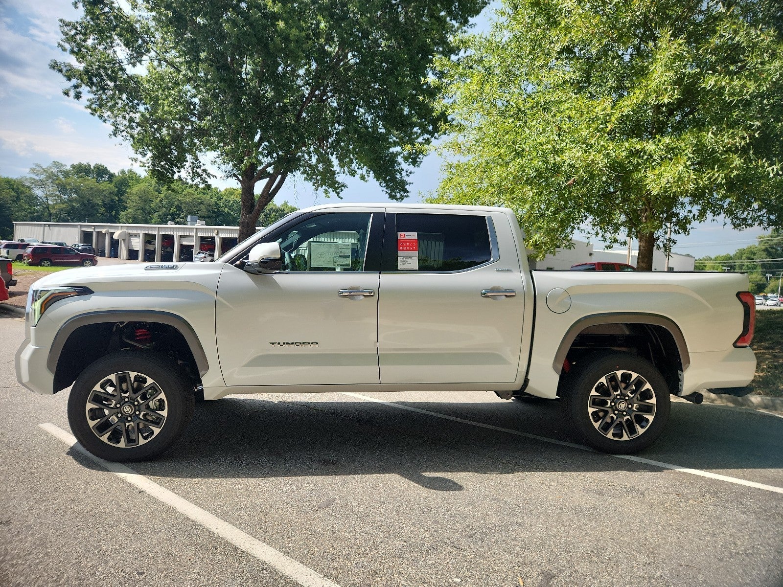 2026 Toyota Tundra i-FORCE MAX Limited i-FORCE MAX