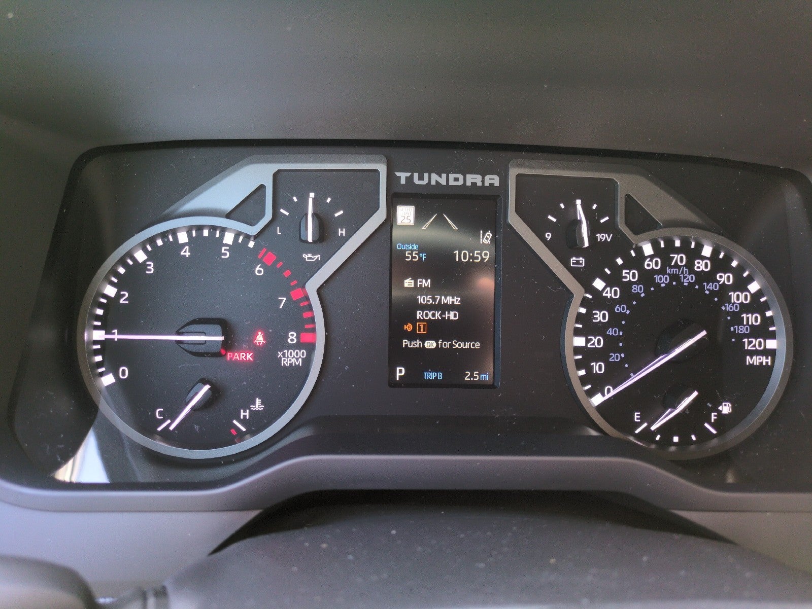 2026 Toyota Tundra 4WD 4WD CREW SR 5.5'