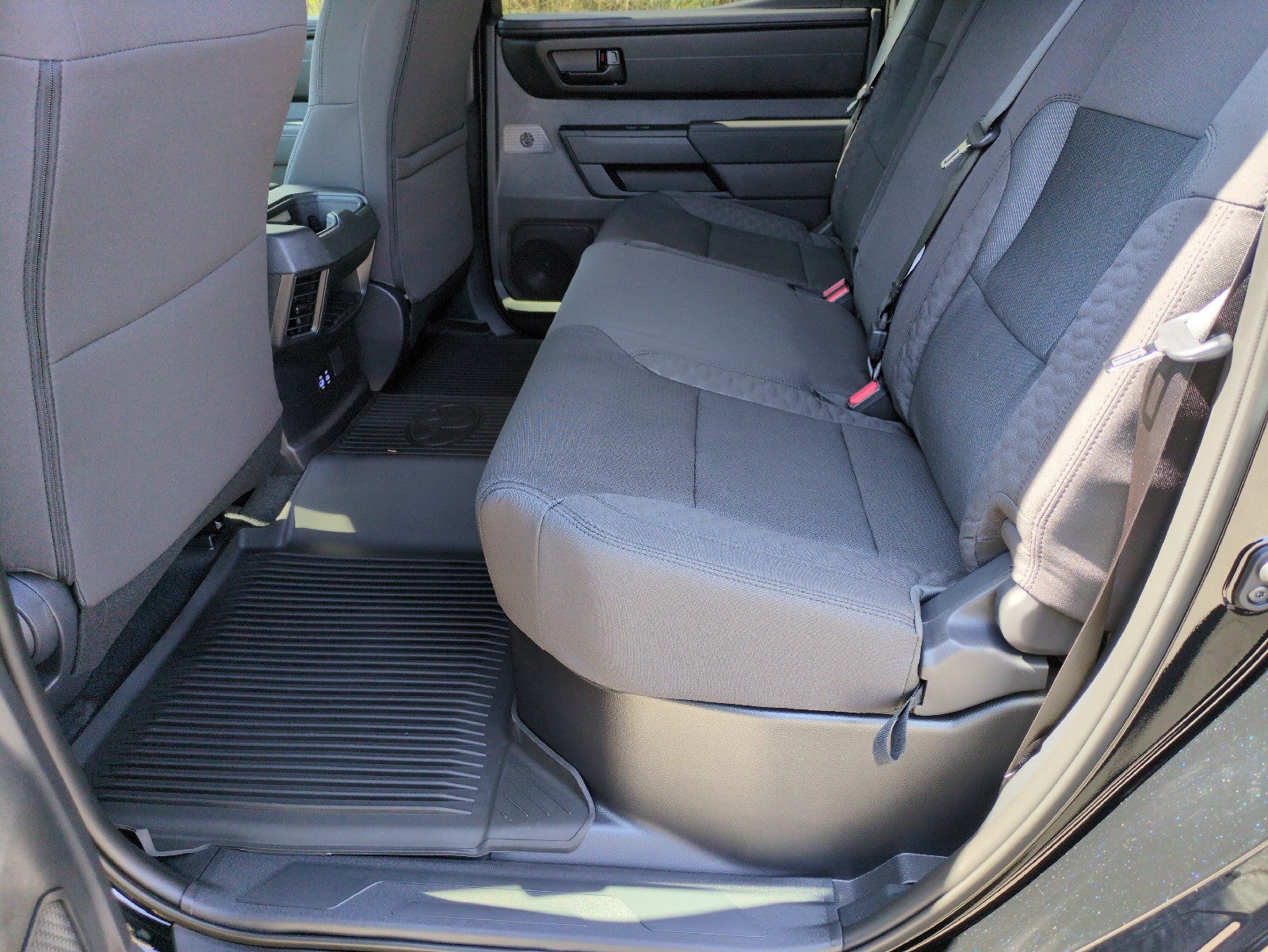 2026 Toyota Tundra 4WD 4WD CREW SR 5.5'