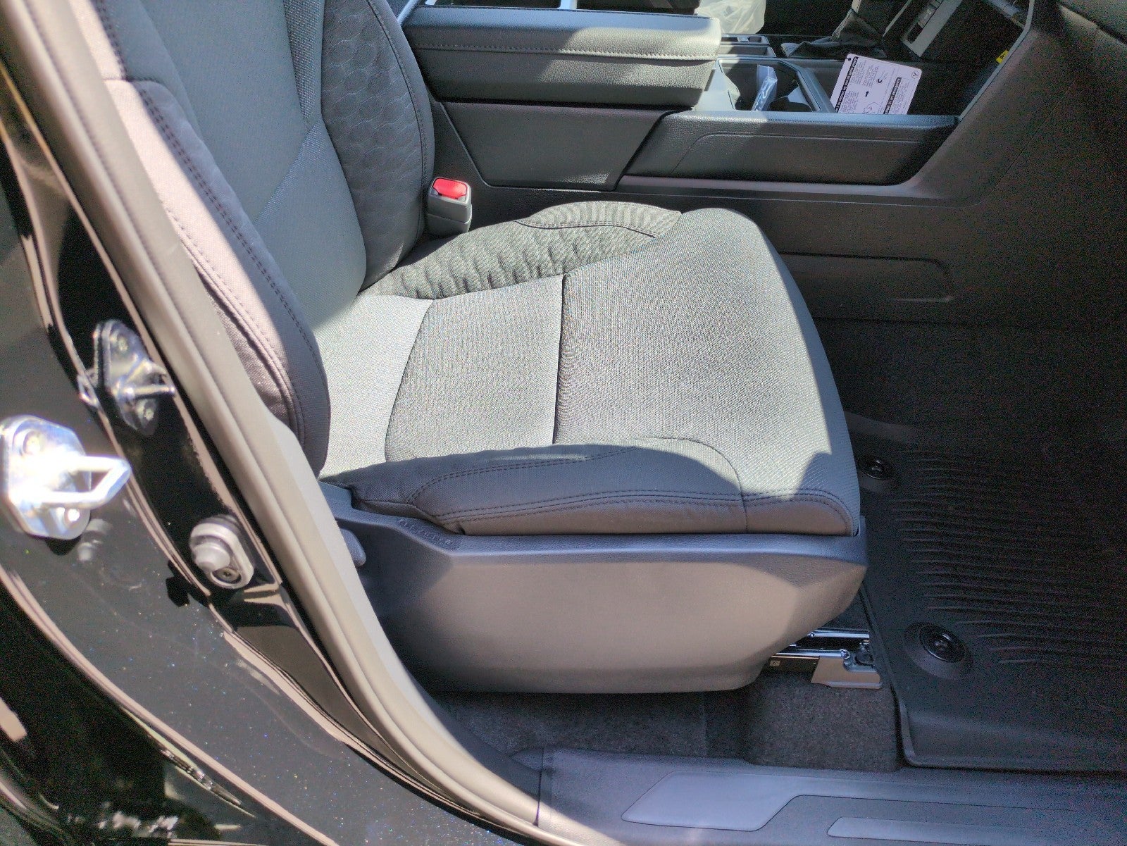 2026 Toyota Tundra 4WD 4WD CREW SR 5.5'