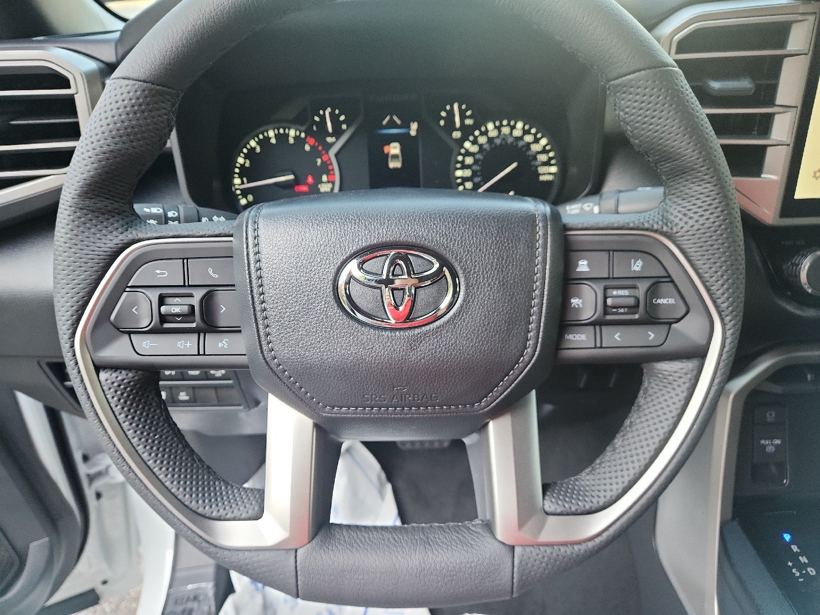 2026 Toyota Tundra 4WD 4WD CREW SR5 5.5'