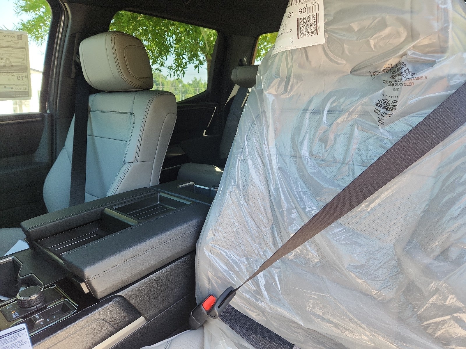 2026 Toyota Tundra 4WD 4WD CREW SR5 5.5'