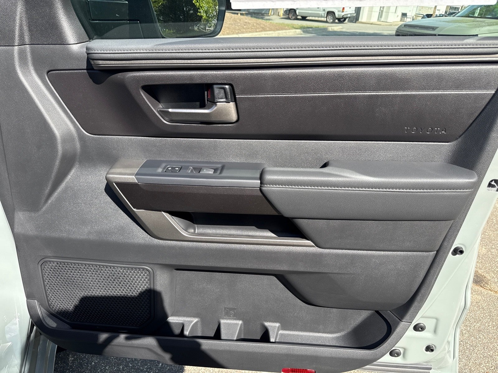 2026 Toyota Tundra 4WD 4WD CREW SR5 5.5'