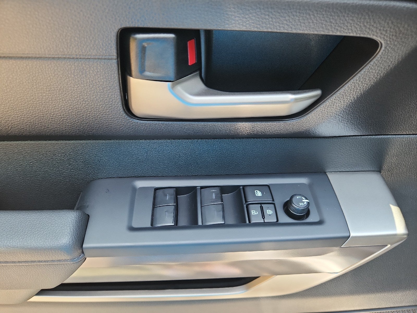 2026 Toyota Tundra 4WD 4WD CREW SR5 5.5'