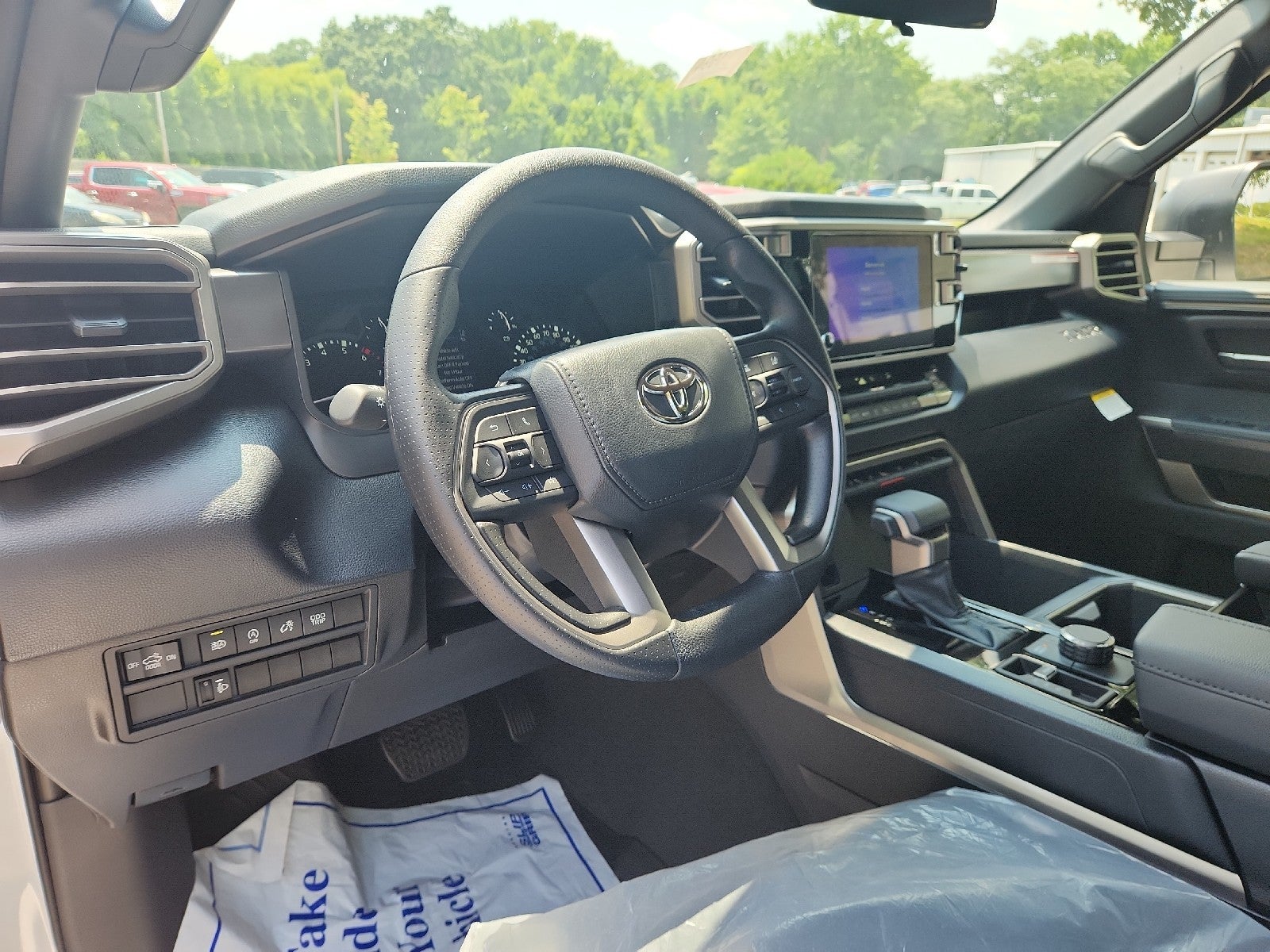 2026 Toyota Tundra 4WD 4WD CREW SR5 5.5'