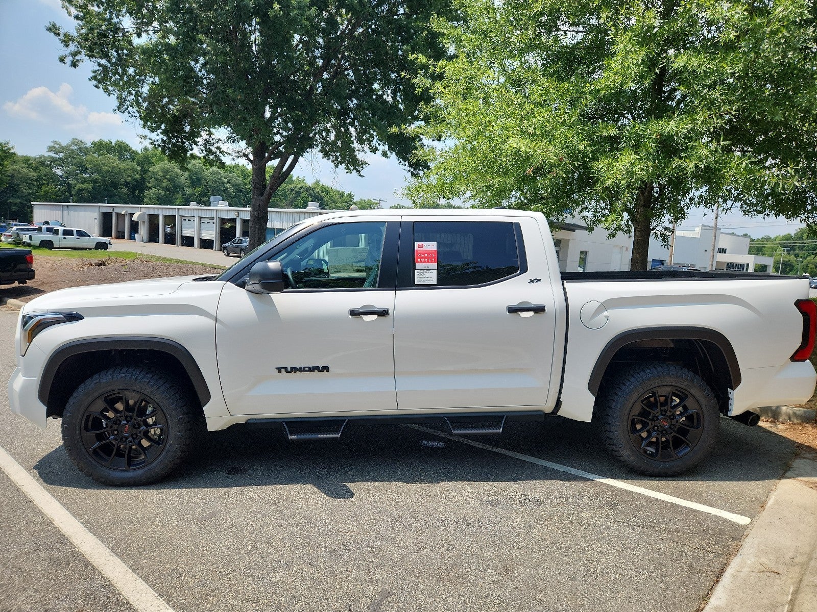 2026 Toyota Tundra 4WD 4WD CREW SR5 5.5'