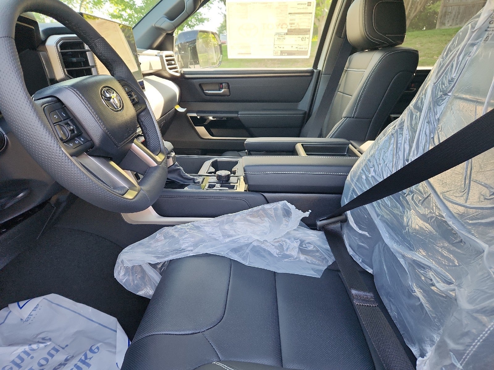 2026 Toyota Tundra 4WD 4WD CREW LIMITED 5.5