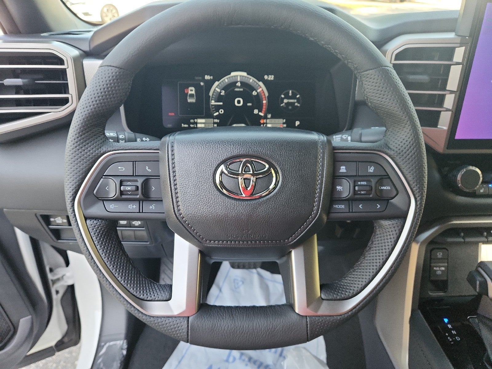 2026 Toyota Tundra 4WD 4WD CREW LIMITED 5.5