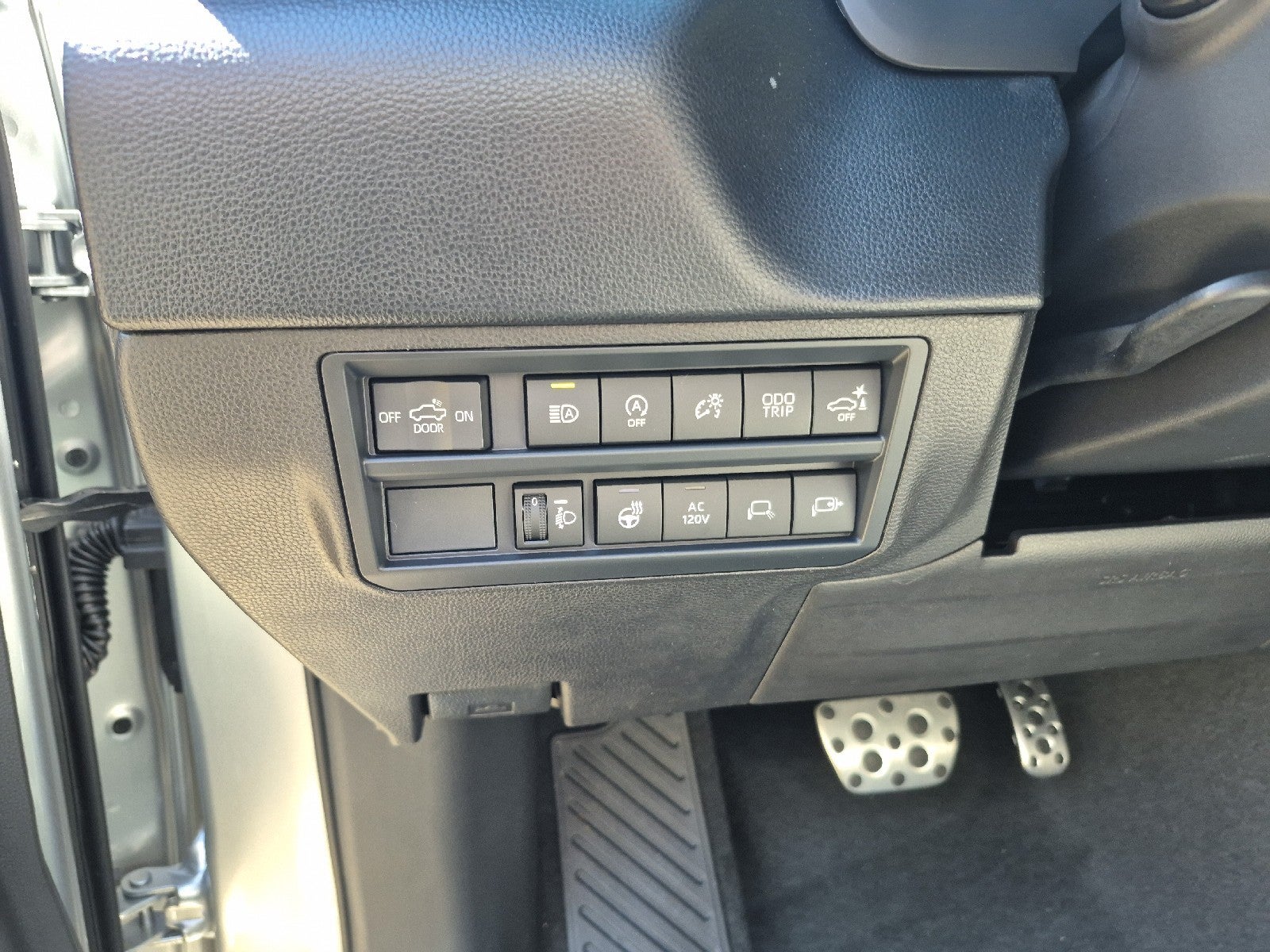 2026 Toyota Tundra 4WD 4WD CREW SR5 5.5'