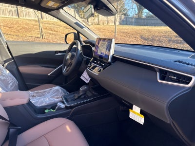 2026 Toyota Corolla Cross 4DR 2WD XLE