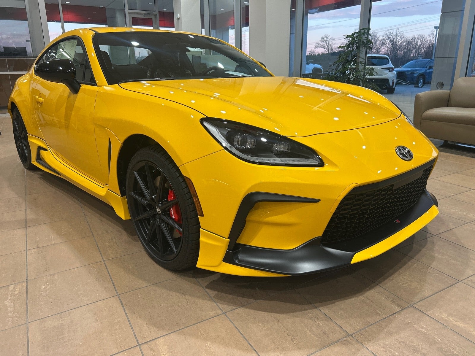 2026 Toyota GR86 2DR AT YUZU EDITION