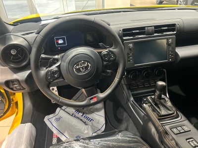 2026 Toyota GR86 2DR AT YUZU EDITION