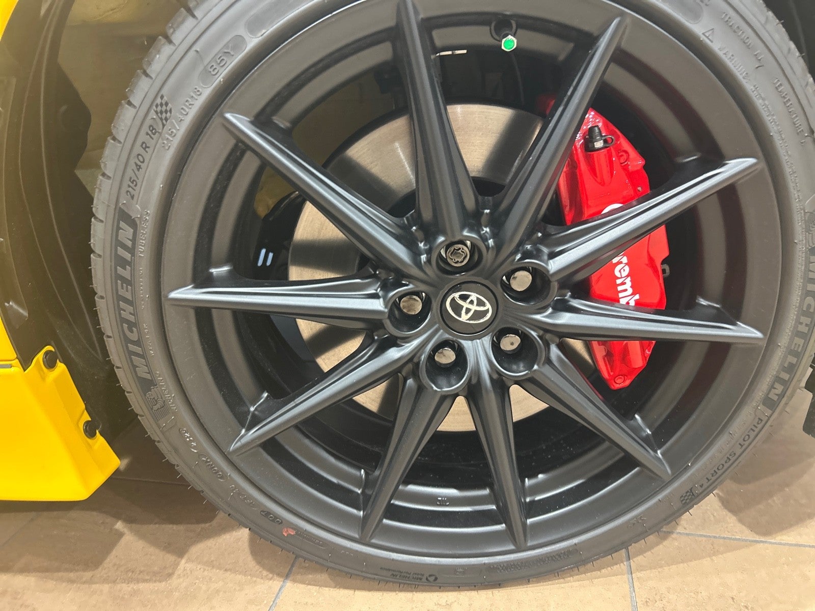 2026 Toyota GR86 2DR AT YUZU EDITION