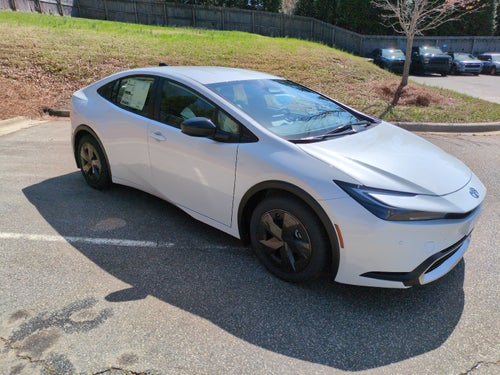 2026 Toyota Prius Plug-in Hybrid SE