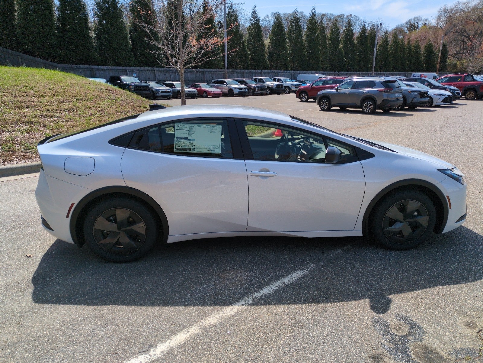 2026 Toyota Prius Plug-in Hybrid SE