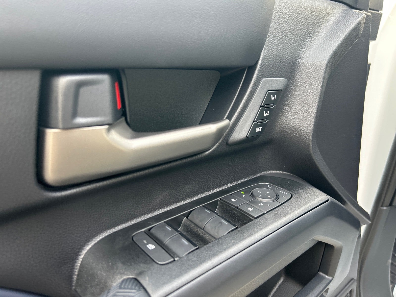 2025 Toyota 4Runner i-FORCE MAX Platinum