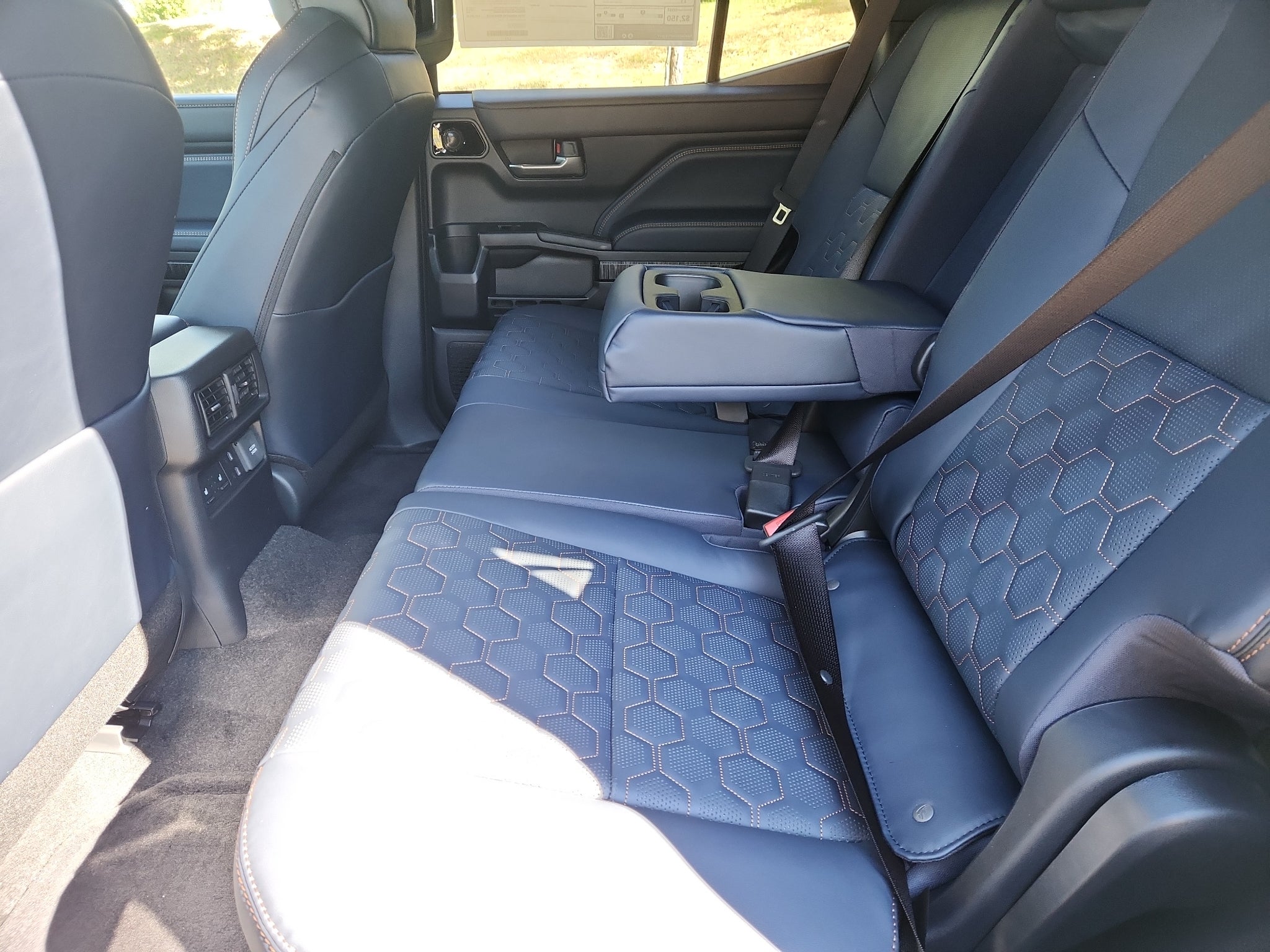 2026 Toyota 4Runner Hybrid Platinum