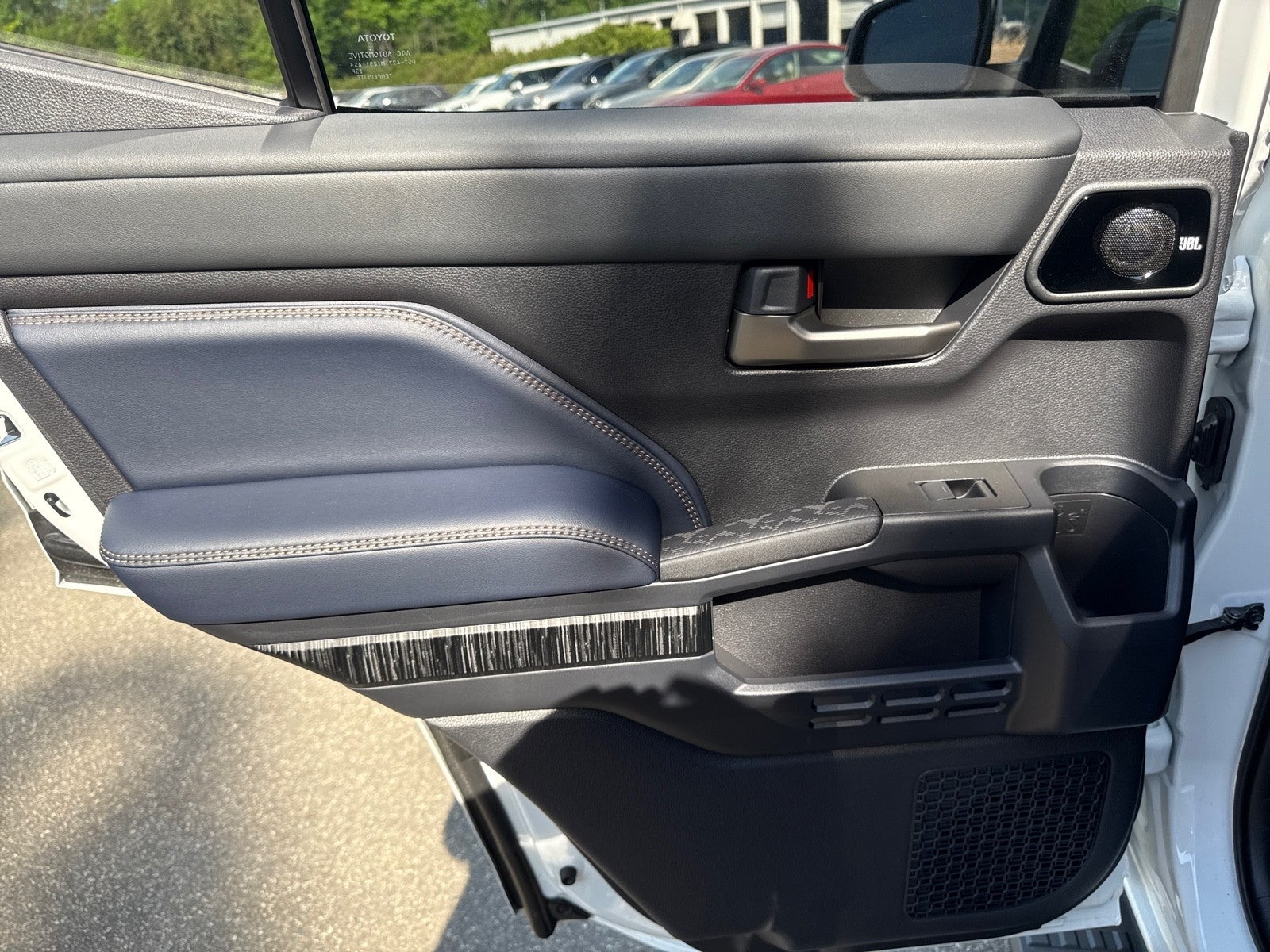 2026 Toyota 4Runner i-FORCE MAX Platinum