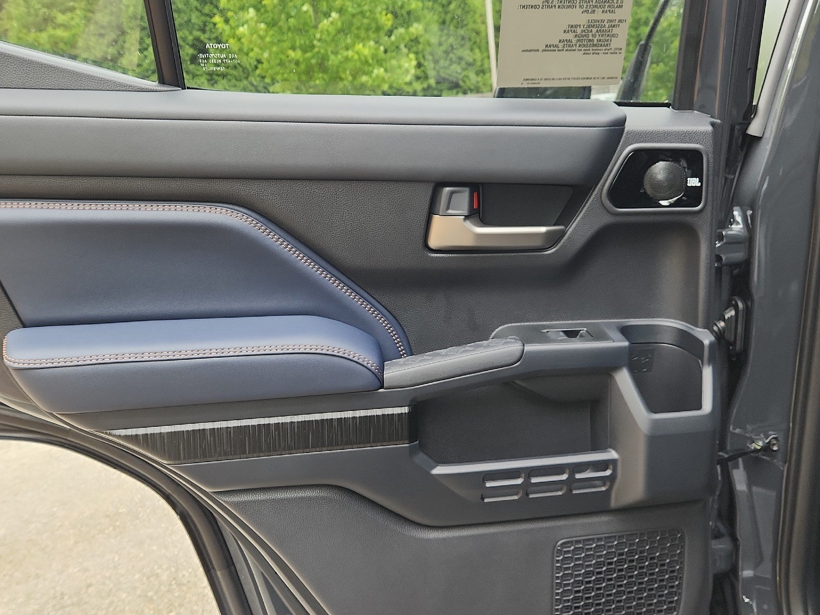 2026 Toyota 4Runner i-FORCE MAX Platinum