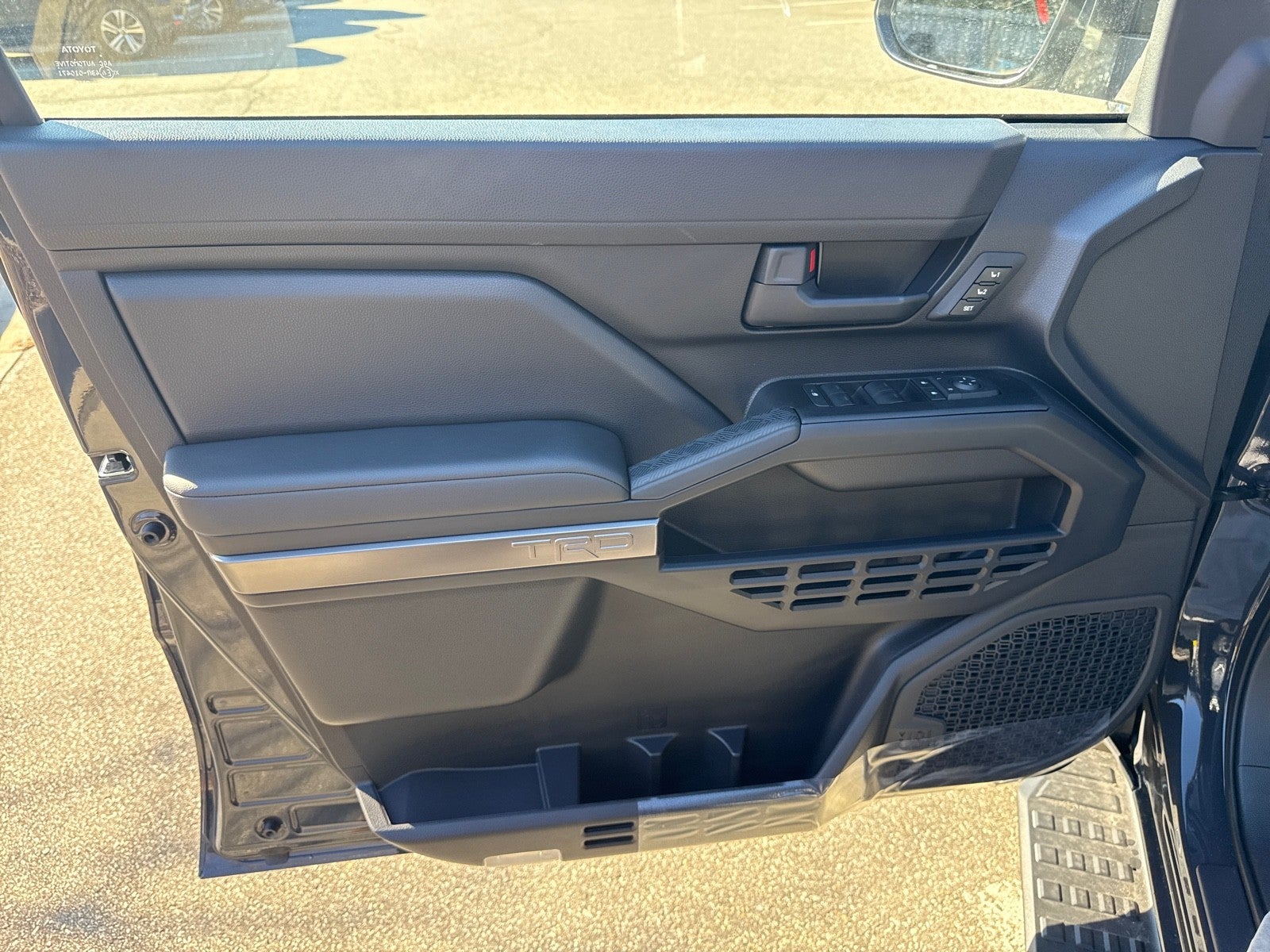 2026 Toyota 4Runner i-FORCE MAX TRD Off-Road Premium i-FORCE MAX