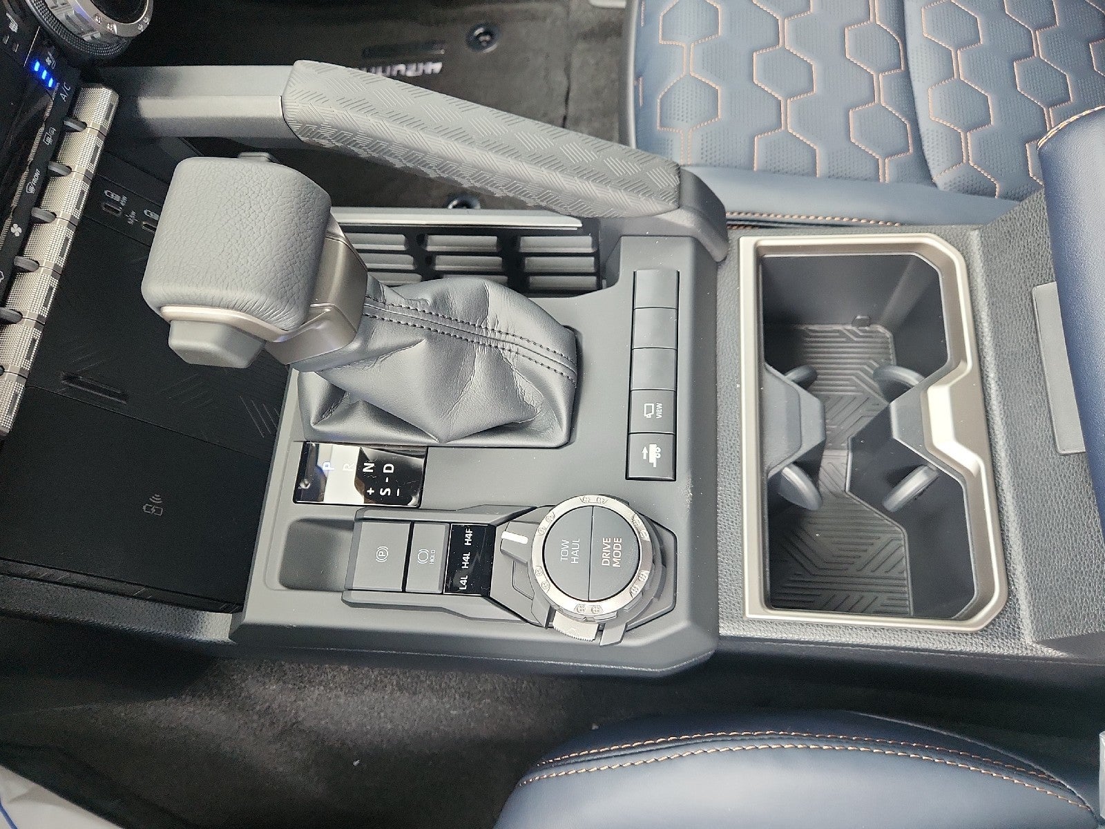 2026 Toyota 4Runner 4DR 4WD PLATINUM
