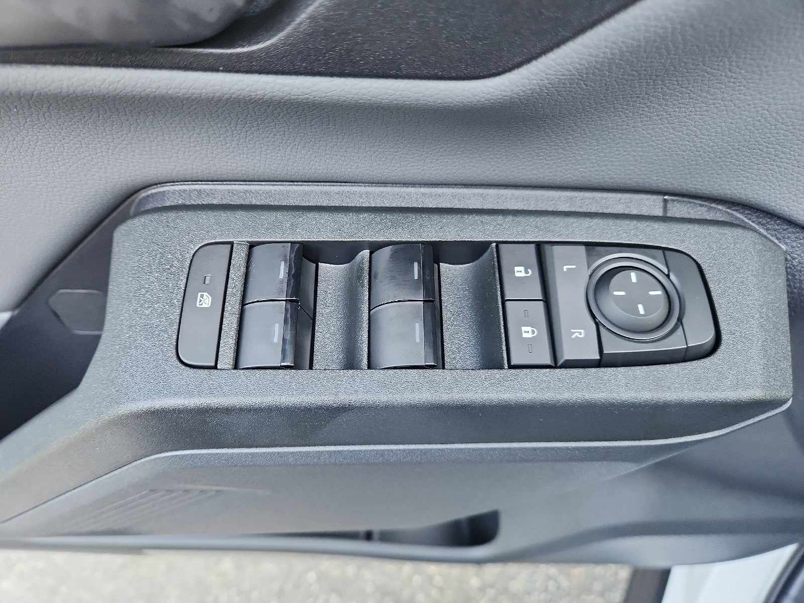2026 Toyota RAV4 Plug-In Hybrid 4DR SE